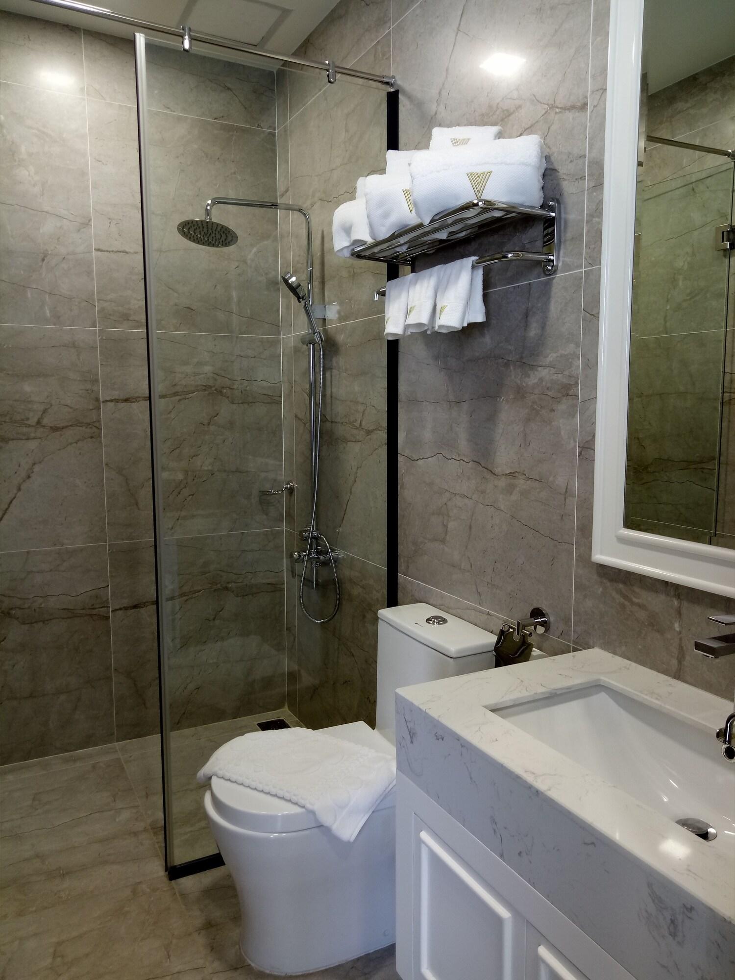 V Boutique Hotel Phnom Penh Dış mekan fotoğraf