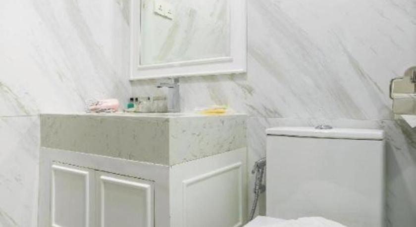 V Boutique Hotel Phnom Penh Dış mekan fotoğraf