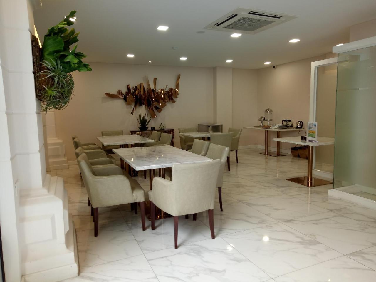 V Boutique Hotel Phnom Penh Dış mekan fotoğraf